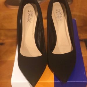 Black block high heel